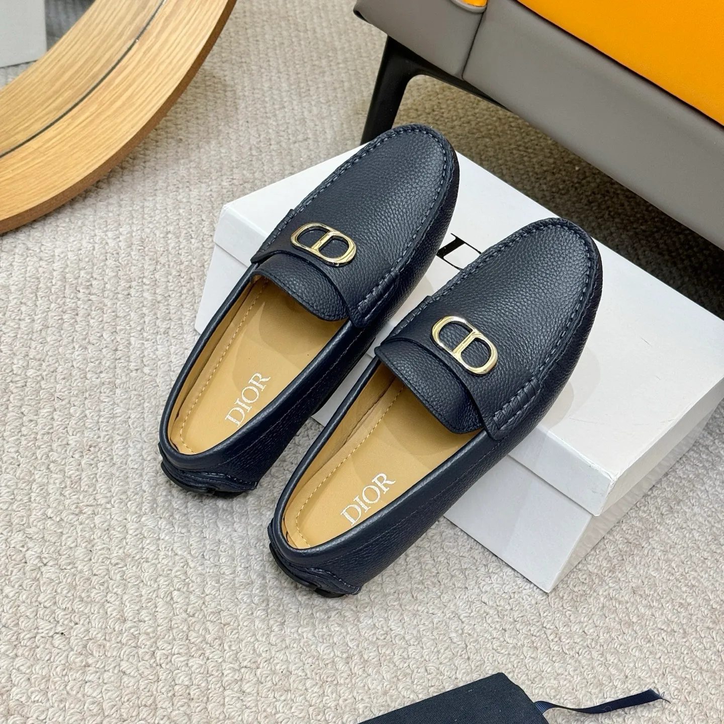 Men's clothing and shoes 💰420! (Yangli) Quality DIOR [Dior’s latest arrival] real auction hot-selling Doudou shoes 🔍DIOR) new Doudou shoes 👍Belgian designer Martin Margiela serves as Gucci shoe designer y full of charm, luxury style gentleman upper: imported cowhide, lining with spring sweat-absorbent first-layer sheepskin. Outsole Brand outsole, the last stitching on the bottom will never come off; equipped with classic Gucci exquisite hardware C D buckle💋The whole pair of shoes is fashionable and casual without losing high-end style; standard 38-46